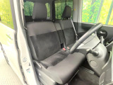 運転席シート廻りは使用感も少なく、良好な状態となっています。前オーナー様が丁寧に使っていたことがよくわかりますね。