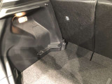 トランクル-ムは照明付きです。地下駐車場や、夜間のお荷物整理に大変便利です。