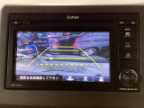 バックモニター付きで、車庫入れやバック時の後方確認をサポート。