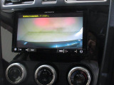バックカメラ装備◆後方の安全確認はおまかせ!!これで苦手な車庫入れも安心です