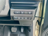 運転席右側に各種スイッチが集約されています!!