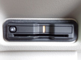 ■【ETC車載器】が装備されています。セットアップをしてお渡しとなり、ETCカードを差し込むだけで高速道路の利用が可能です。