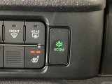 ★ECONスイッチ★ エコドライブを加速しよう!スイッチをONにすると、運転の仕方によるロスを抑え込み燃費をよくするようクルマが頑張ります(*^ー^*)燃費向上にチャレンジ♪