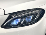 ●LEDヘッドライト:夜間走行時も良好な視界を確保し安心して運転できる高輝度LEDヘッドライトを装備!点灯速度が早く、消費電力も抑えられています。