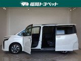 両側パワースライドドア付きだから、狭い駐車スペースなどでの 乗り降りラクラク!小さなお子さまのいるご家庭には嬉しい装備。