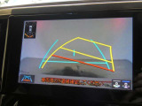 バックガイドモニターで、後方を確認しながら安心して駐車することができます。運転初心者も熟練者も必須の機能ですよ!