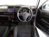 視界良好、操作しやすい運転席です。