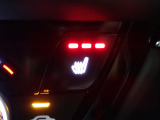 運転席/助手席にシートヒーター付いてます。あったかホカホカシートヒーター で快適です。