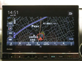 純正9インチプレミアムインターナビ(LXU-247NBi)&バックカメラが装備されているので、普段の使い勝手もロングドライブも快適です。