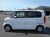 新車ディーラーの中古車コーナーです。保証・整備料金は車両価格に含まれております。諸費用まで入った支払総額は魅力的な価格になっていると思います。