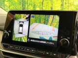 【アラウンドビューモニター】専用のカメラにより、上から見下ろしたような視点で360度クルマの周囲を確認することができます☆縦列駐車や幅寄せ時に活躍してくれます♪