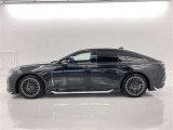 フロントからリヤまで一体感あるスタイリッシュなサイドフォルムです。