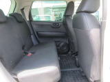 2列目も足元が広々しています。足元が狭い車は乗っていても疲れますよね・・・これだけ広ければ後部座席の方も大満足!皆様で楽しいドライブを!