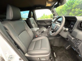 運転席シート廻りは使用感も少なく、良好な状態となっています。丁寧に使われていたことがよくわかりますね。