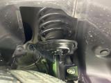 お車を安心してお乗りいただく為には、足回りの定期点検が欠かせません。サービスサポート(有償保証)では無料点検もご提供しており、安心のカーライフをお過ごしいただけるサポート体制が整っています。