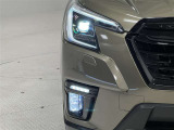 消費電力が少なく長寿命のLEDヘッドライトとLEDフォグ!汚れても点灯中にキレイにしてくれるレンズウォッシャー付!