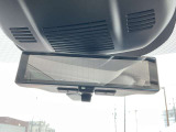 後ろに大きな荷物があっても広報確認が出来るインテリジェントルームミラーです。