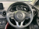 【純正革巻きステアリング】上質な革を使用することで、手にしっかり馴染みとても運転しやすいハンドルです♪