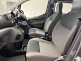 【車内ルームクリーニング済】専門スタッフにより車内はきれいにルームクリーニングを行っております。