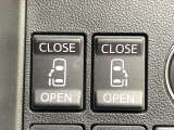 【両側パワースライドドア】スマートキーや運転席のスイッチで後席両側スライドドアの開閉が可能♪電動だから力を入れてドアを開ける必要が無く、小さなお子様でも簡単に開け閉めでき快適です♪