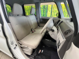 運転席シート廻りは使用感も少なく、良好な状態となっています。丁寧に使われていたことがよくわかりますね。