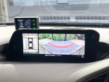 【360&deg;ビューモニター】専用のカメラにより、上から見下ろしたような視点で360度クルマの周囲を確認することができます☆死角部分も確認しやすく、狭い場所での切り返しや駐車もスムーズに行えます。