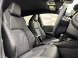 見通しのよいすっきりとした視界で、誰でも運転しやすいです。運転のしやすさは疲れにくさにも繋がりますよ♪
