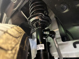 お車を安心してお乗りいただく為には、足回りの定期点検が欠かせません。サービスサポート(有償保証)では無料点検もご提供しており、安心のカーライフをお過ごしいただけるサポート体制が整っています。