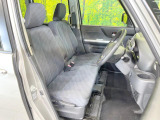 運転席シート廻りは使用感も少なく、良好な状態となっています。丁寧に使われていたことがよくわかりますね。