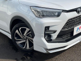 【シーケンシャルターンランプ付きLEDヘッドライト】人気の『流れるウィンカー』付きのLEDヘッドライトを装備♪高級感はもちろん、点灯時は存在感たっぷりで他車からも認識されやすく安心です。