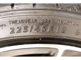 225/40R18    車両装着タイヤサイズです。 タイヤのご相談もトヨタモビリティ石川にお任せください