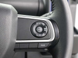 全車速追従機能付ACC(アダプティブクルーズコントロール)を採用し、走行中に先行車の様子を検知しながら、設定した車速の範囲内で先行車との距離のキープを支援します。