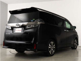 当店では、厳選された車両のみ展示しております。アルファード・ヴェルファイアに特化した専門店ならではの豊富な在庫の中から、お気に入りの一台をお探しください!