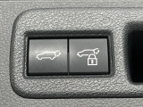 【パワーバックドア】スマートキーや運転席のボタンを押すだけでリアゲートが自動で開閉します!荷物を持っている時や、高い位置にあるバックドアを閉める際に便利な機能です♪