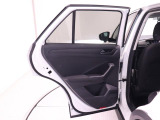 そんな魅力あふれるVolkswagenでも大人気のT-Rocをご紹介します!