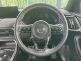 【純正革巻きステアリング】上質な革を使用することで、手にしっかり馴染みとても運転しやすいハンドルです♪