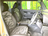 運転席シート廻りは使用感も少なく、良好な状態となっています。丁寧に使われていたことがよくわかりますね。