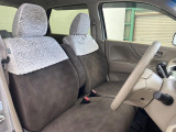 運転席シート廻りは使用感も少なく、良好な状態となっています。丁寧に使われていたことがよくわかりますね。