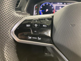 ◆クルーズコントロールにレーダーセンサーを組み合わせ、先行車を測定し設定されたスピードを上限に自動で加減速を行います。一定の車間距離を維持することで、長距離走行でのドライバーの疲労を低減させます。