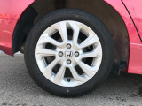 ホンダ純正のアルミホイールが装備されています。
