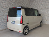オプションになりますが、ボディーコーティングもご用意しております。新車の輝きに近づき、洗車などのお手入れも楽になりますよ。