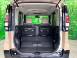 普段のお買い物や通勤、送迎等に十分な荷室スペースを確保しております。セカンドシートを倒すと、大きな荷物の積載も可能です♪