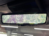 【デジタルインナーミラー】後席の大きな荷物や同乗者で後方が確認しづらい時でも安心!カメラが撮影した車両後方の映像をルームミラー内に表示。クリアな視界で状況の確認が可能です!