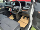居心地の良い運転席なので長時間座っていられます♪リラックスできるデザインがいいですね♪