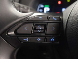 スマートキー付きです。スマートキーとは鍵を車に差し込まなくても、ドアノブを触ったりするだけで、ドアロックを解錠できます。これが凄く便利なんですよ。