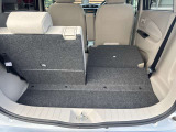 シートを倒すと、さらにお荷物を載せられます。