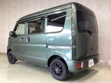指定工場併設で末永く品質を保ちます。12ヶ月点検や車検はもちろんのこと、国家資格整備士によるお車のアドバイスも致します。
