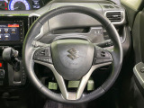 【純正革巻きステアリング】上質な革を使用することで、手にしっかり馴染みとても運転しやすいハンドルです♪