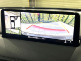【360&deg;ビューモニター】専用のカメラにより、上から見下ろしたような視点で360度クルマの周囲を確認することができます☆死角部分も確認しやすく、狭い場所での切り返しや駐車もスムーズに行えます。