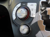 オートエアコンで車内はいつでも快適です♪